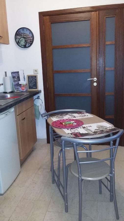 Le Broctia Rose Apartment Namur Ngoại thất bức ảnh